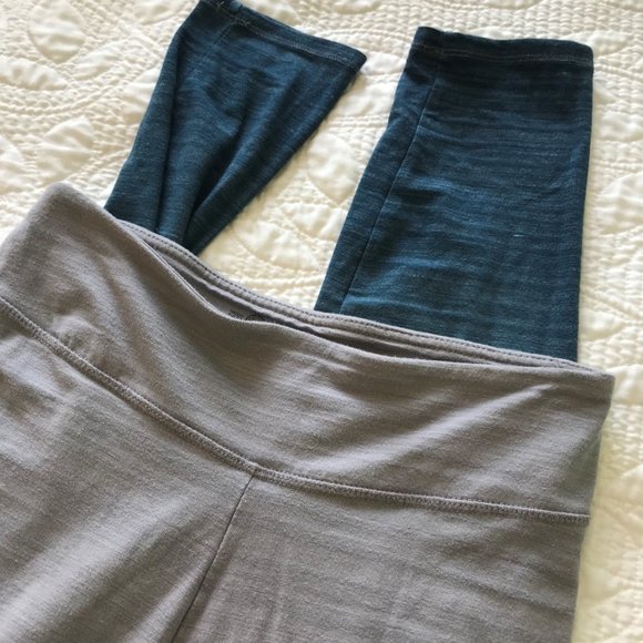 Gray-Blue Striped Ombre High-Rise Leggings - Picture 2 of 5